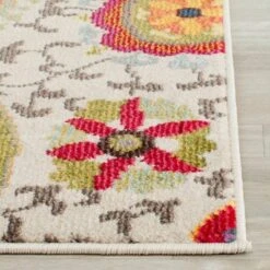 Delilah Floral Area Rug - Safavieh