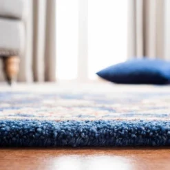 Antiquity AT520 Hand Tufted Area Rug - Safavieh -My home decor GUEST 0ed0df99 3f36 418a 94ba ca33ada8e27d