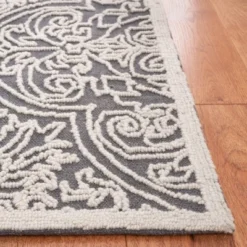 Trace TRC101 Hand Tufted Area Rug - Safavieh