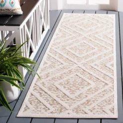 Global GLB218 Power Loomed Indoor/Outdoor Area Rug - Safavieh