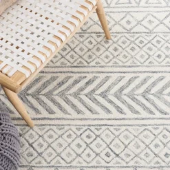 Metro MET353 Hand Tufted Area Rug - Safavieh 10 Metro MET353 Hand Tufted Area Rug - Safavieh -My home decor GUEST 179b21dc e7c3 440e bc00 784b7746e24a