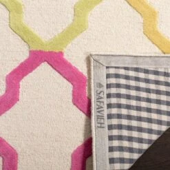 Safavieh Kids SFK102 Hand Tufted Area Rug - Safavieh -My home decor GUEST 1c4c6c51 4668 4674 82cf f526b304dfb1