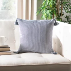 Sidney Pillow - Safavieh -My home decor GUEST 2cc3d5f8 b8e2 46ad aab0 98a8f4f52f52