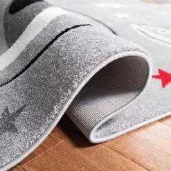 Carousel Kids CRK140 Power Loomed Area Rug - Safavieh -My home decor GUEST 3c789f02 ef45 4794 959e bd7744cf21d7