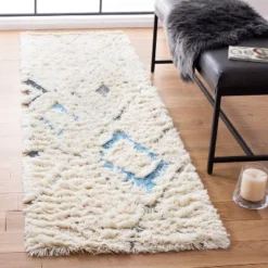 Marcelle Rug Ivory/Chocolate - Safavieh