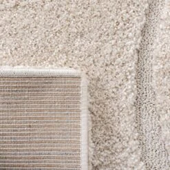 Loriana Loomed Rug - Safavieh -My home decor GUEST 4aff2a6a 8eda 4f6d b713 666570ba4f1b