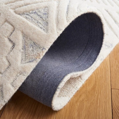 Artistry ARR503 Hand Tufted Area Rug - Safavieh 4 Artistry ARR503 Hand Tufted Area Rug - Safavieh - Image 4