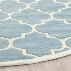 Brandy Quatrefoil Design Tufted Area Rug - Safavieh