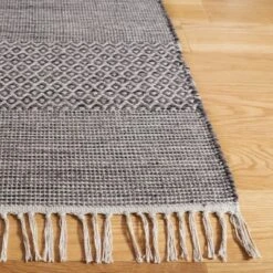 Montauk MTK330 Hand Woven Indoor Rugs - Safavieh