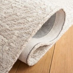 Metro MET905 Hand Tufted Area Rug - Safavieh -My home decor GUEST 7315f28a cc51 4bde 9d01 998961c706de