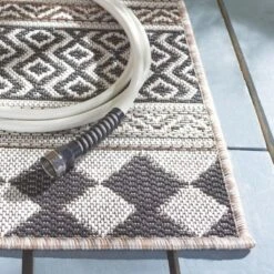 Havana HAV325 Power Loomed Indoor/Outdoor Area Rug - Safavieh -My home decor GUEST 784652da f43f 4004 a7c4 ff06320497e7