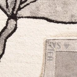 Haslett Rug - Safavieh -My home decor GUEST 814f690b a6fd 4911 94fe 568ab5d1f484