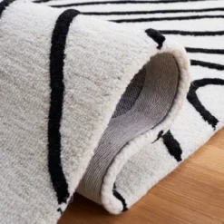 Rodeo Drive RD860 Hand Tufted Area Rug - Safavieh -My home decor GUEST 859abec1 8af3 4932 9965 fadc39973bf3