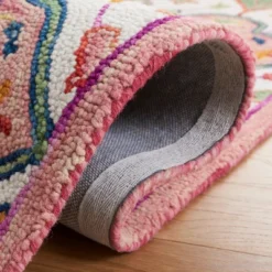 Blossom BLM456 Hand Tufted Area Rug - Safavieh -My home decor GUEST 8806ed57 649c 43f4 b03c 441bba4061a4