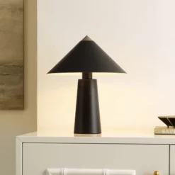 Syuna Table Lamp - 17 Inch Height - TBL4531 - Black/Gold - Safavieh -My home decor GUEST 89b5f58b 4e5d 43cd b790 31dbe296ab0d