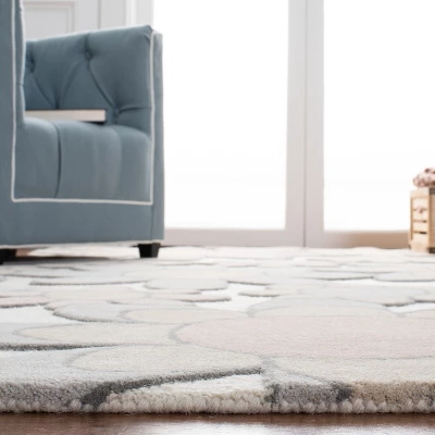 Safavieh Kids SFK923 Hand Tufted Area Rug - Safavieh 3 Safavieh Kids SFK923 Hand Tufted Area Rug - Safavieh - Image 3