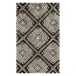 Roberta Geometric Tufted Accent Rug - Safavieh -My home decor GUEST a2cb480e 333d 4566 8fec c22159629e81