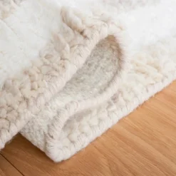 Casablanca CSB541 Hand Knotted Area Rug - Safavieh -My home decor GUEST a3ddb175 438f 4f3c a56a bf05882a61c6