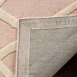 Safavieh Kids SFK905 Hand Tufted Area Rug - Safavieh -My home decor GUEST a7ab2ab0 e53c 4fce b2dd d66351a15fe5