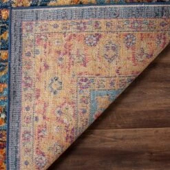 Kaiya Loomed Medallion Area Rug - Safavieh -My home decor GUEST a99240cb 0b7e 4578 addb 6369f78c6cbd