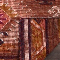 Cades Geometric Design Woven Area Rug - Safavieh -My home decor GUEST bbd79288 871f 4fb7 8427 89d23e22d1f1