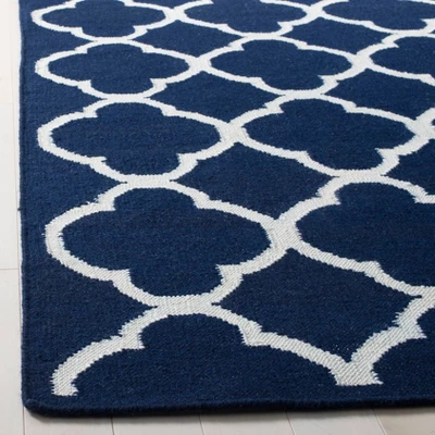 York Dhurrie Rug - Safavieh 1 York Dhurrie Rug - Safavieh