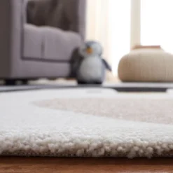 Carousel Kids CRK132 Power Loomed Area Rug - Safavieh -My home decor GUEST d44f03a9 b906 40b3 a5a2 1300ebfd4456