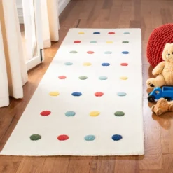 Safavieh Kids SFK804 Hand Loomed Area Rug - Safavieh