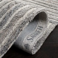 Southampton SHA301 Hand Tufted Area Rug - Safavieh -My home decor GUEST f2232dff bcbf 4f09 a151 81b78aafe9ee