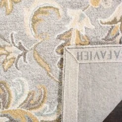 Erica Rug - Safavieh -My home decor GUEST f3c5b272 97b2 47e2 ab28 4a33893a3df6