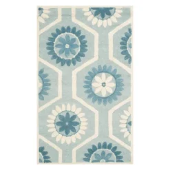 Holly Floral Tufted Area Rug - Safavieh -My home decor GUEST fb95e929 8908 41bc 9e64 03ea86de8b46